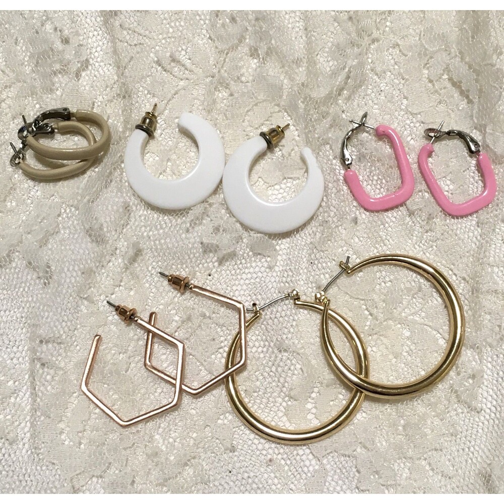 Vintage Earrings Lot Hoop Mix Earrings 5 pairs Metal Plastic mix Pierced